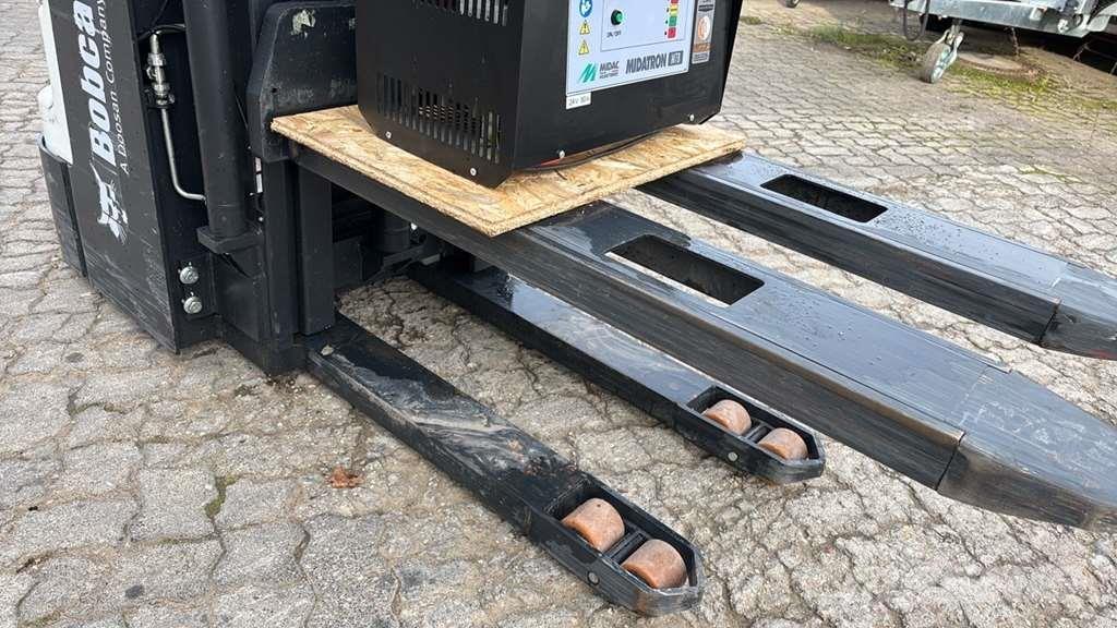 Doosan BSL16N ウォーキンフォークリフト