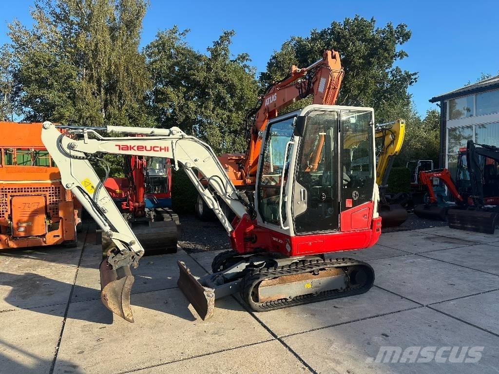 Takeuchi TB 230 ミニ油圧ショベル 7t以下（ミニユンボ・ミニディガー）