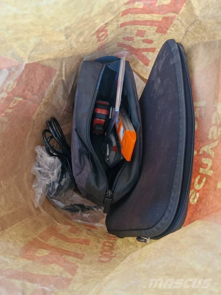 Volvo EWR 170 E ホイール式油圧ショベル（パワーショベル・ユンボ・バックホー）