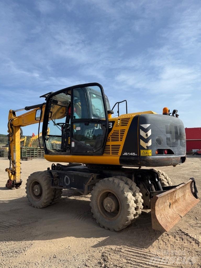 JCB JS 145 W ホイール式油圧ショベル（パワーショベル・ユンボ・バックホー）