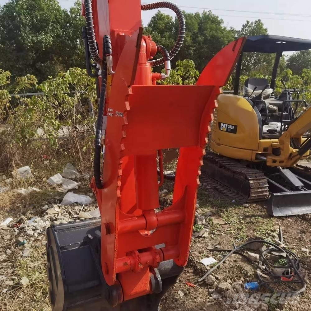 Kubota KX 155 大型油圧ショベル12t以上（パワーショベル・ユンボ）