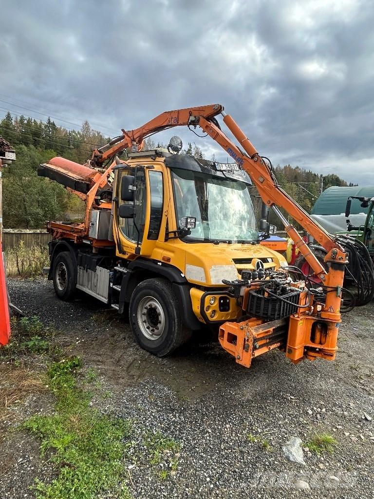 Unimog U427 多目的／汎用車両
