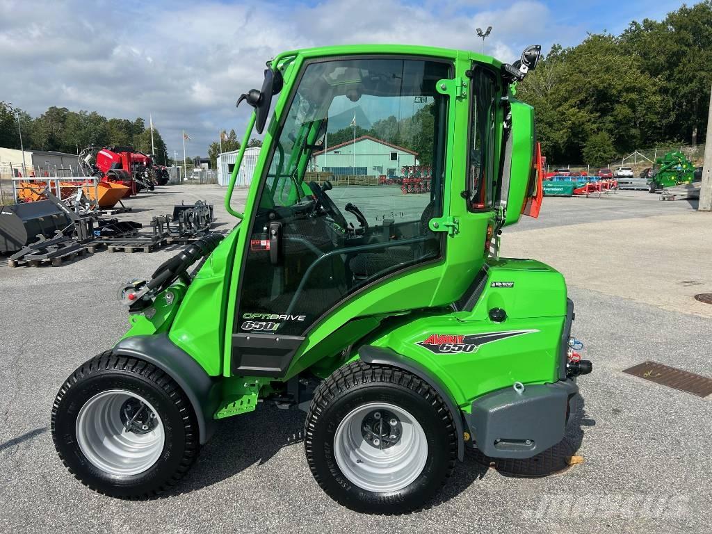 Avant 650 i スキッドステアローダー