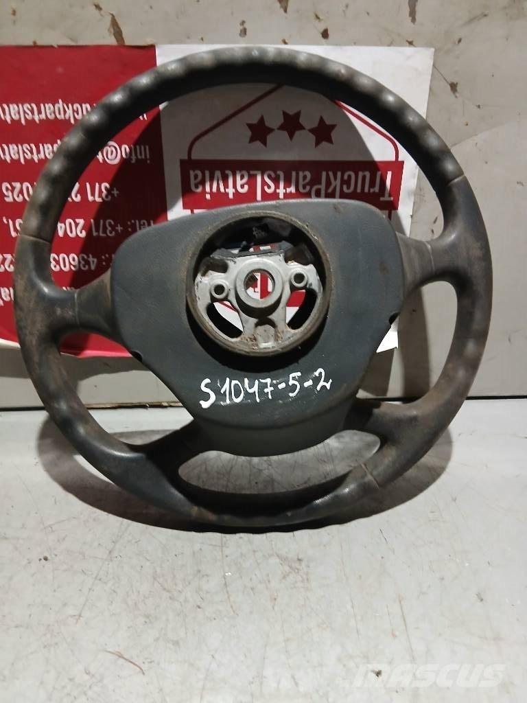Scania P 420    1495393 キャビン及び内装