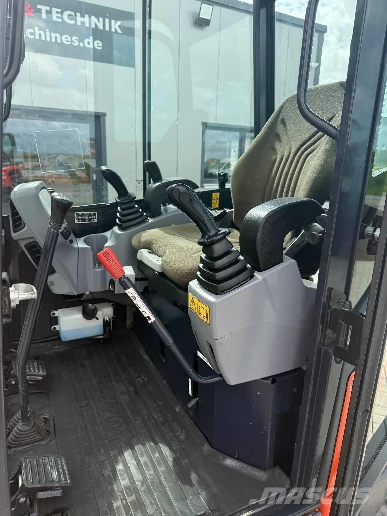 Kubota U 27-4 ミニ油圧ショベル 7t以下（ミニユンボ・ミニディガー）