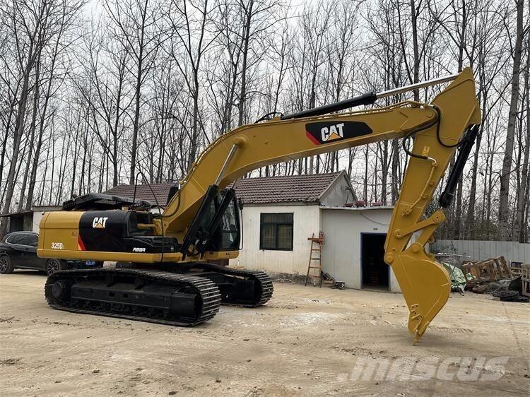 CAT 325D2 大型油圧ショベル12t以上（パワーショベル・ユンボ）
