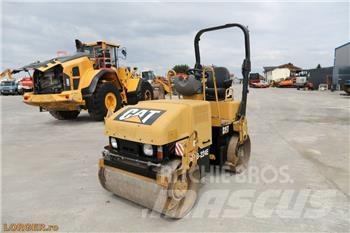 CAT CB 224 E タンデムローラ