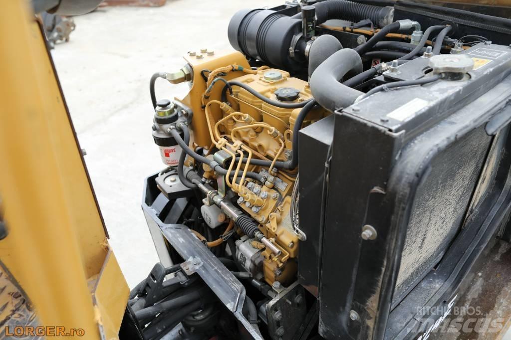 CAT CB 224 E タンデムローラ