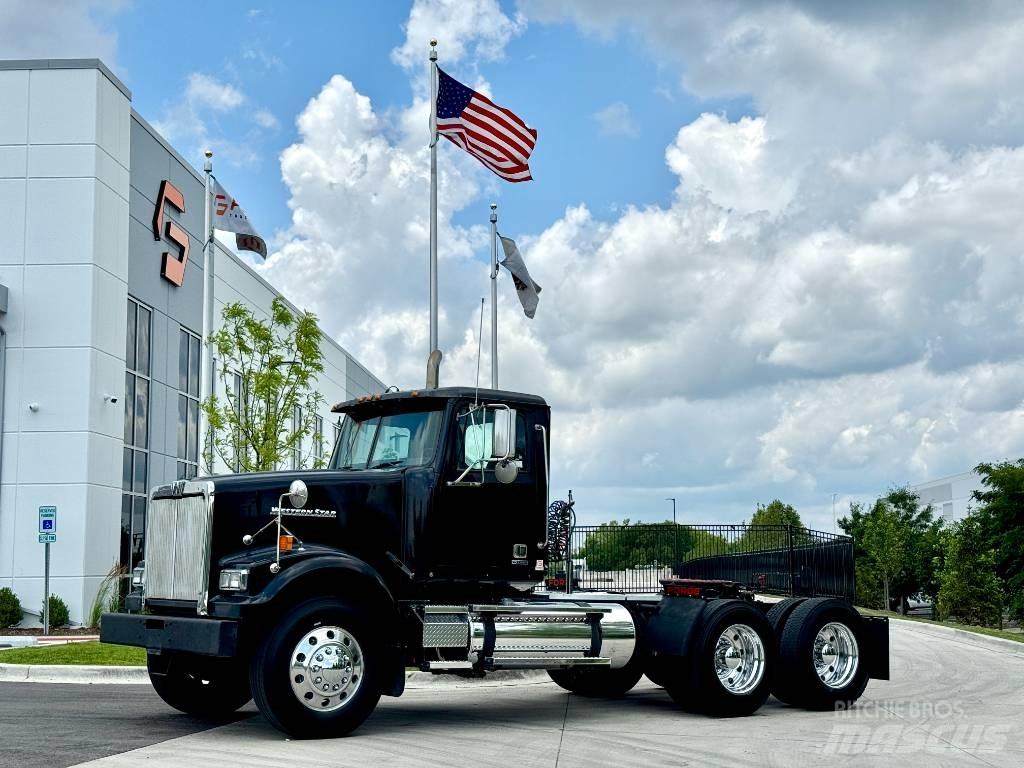 Western Star 4900 SF 中古トラクターヘッド | トレーラーヘッド