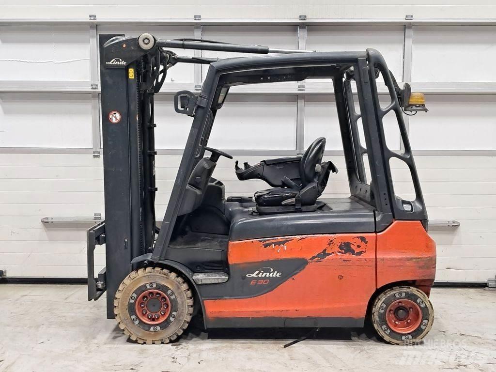 Linde E30L-01 バッテリーフォークリフト