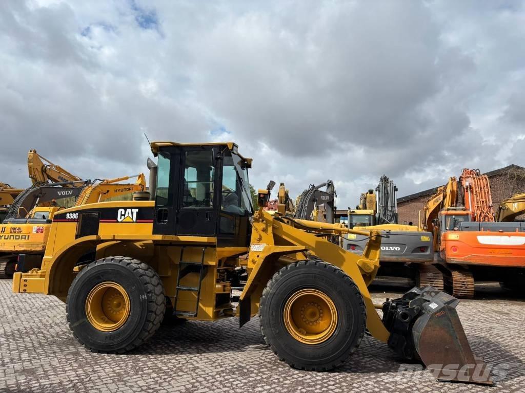 CAT 938 G ホイールローダー・タイヤショベル