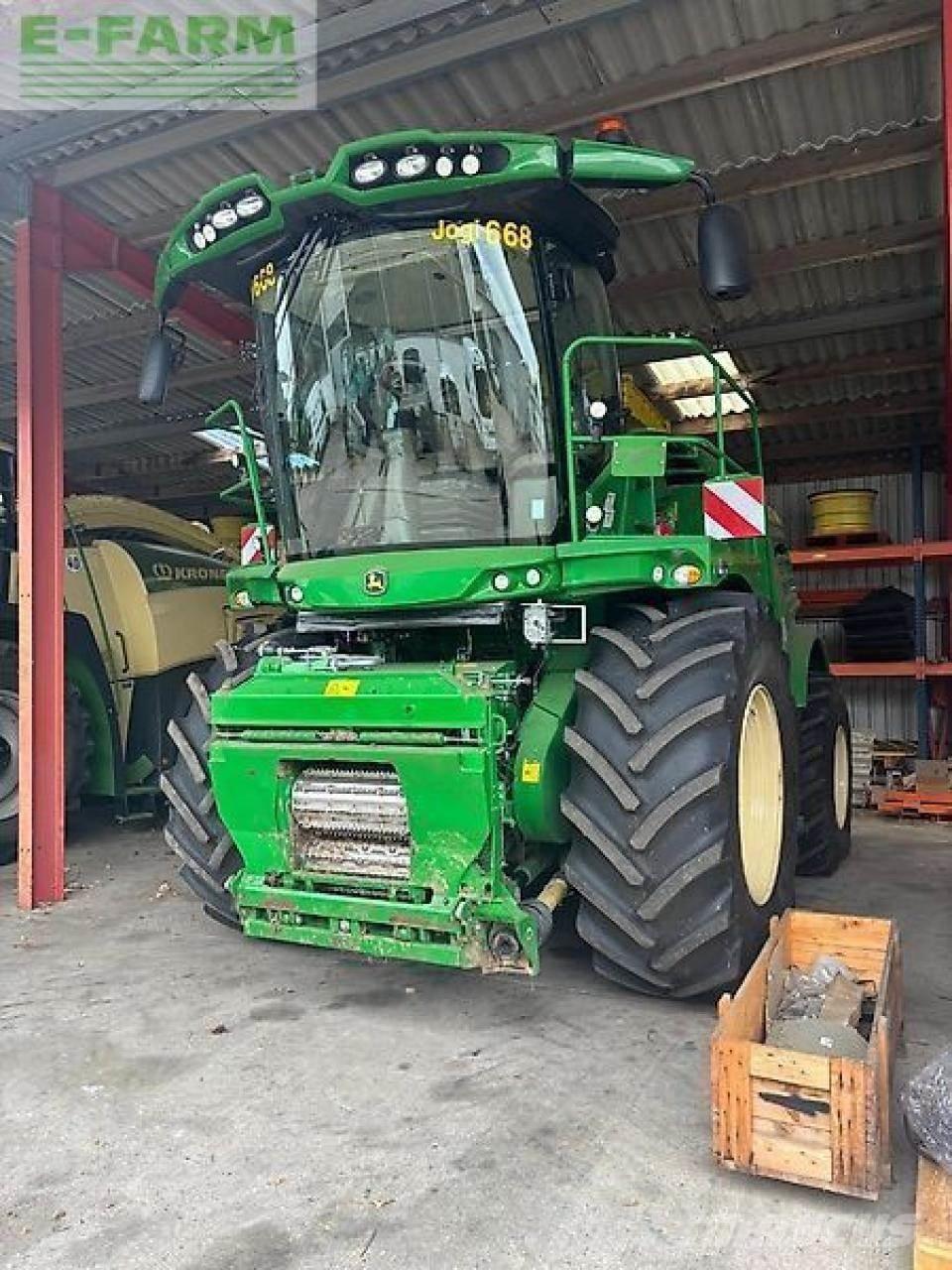 John Deere 8600 自走式フォレージハーベスター