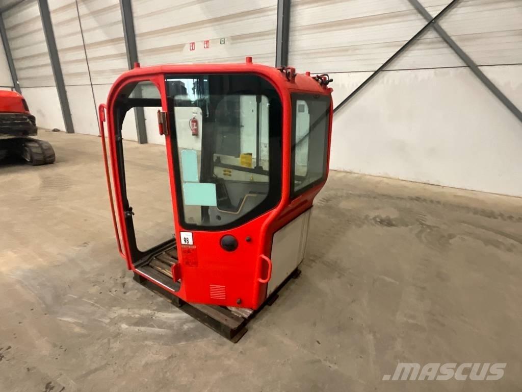 Volvo ECR 88 D キャビン及び内装