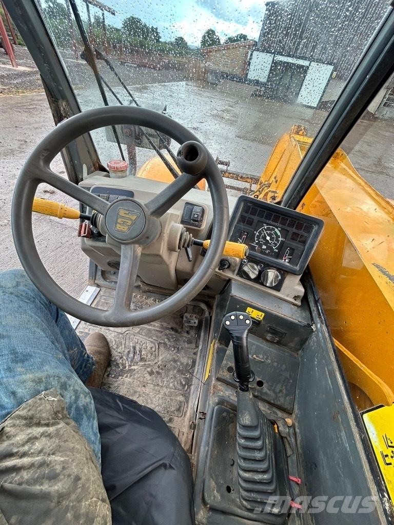 JCB 530-70 テレスコーピックハンドラー