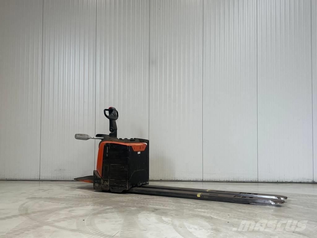 BT LPE250 ローリフトとプラットフォーム