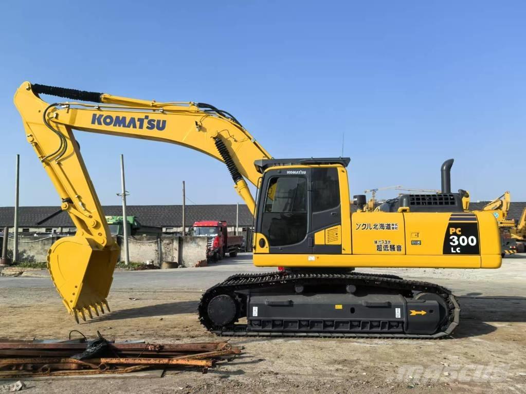 Komatsu PC 300-8 大型油圧ショベル12t以上（パワーショベル・ユンボ）