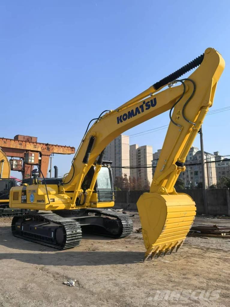 Komatsu PC 300-8 大型油圧ショベル12t以上（パワーショベル・ユンボ）