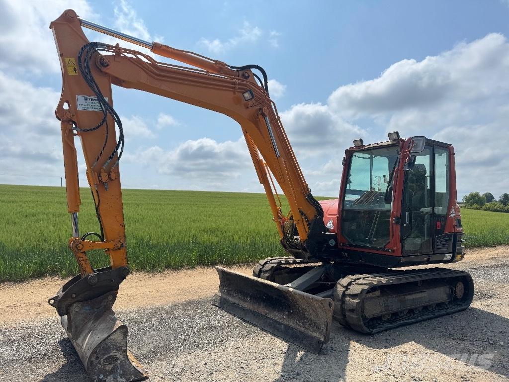 Takeuchi TB 290 中型油圧ショベル 7ｔ-12ｔ（ユンボ・パワーショベル・バックホー）