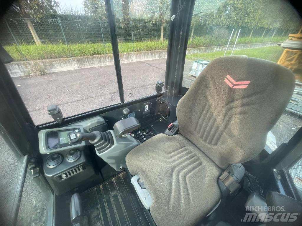 Yanmar Vio 27-6 ミニ油圧ショベル 7t以下（ミニユンボ・ミニディガー）