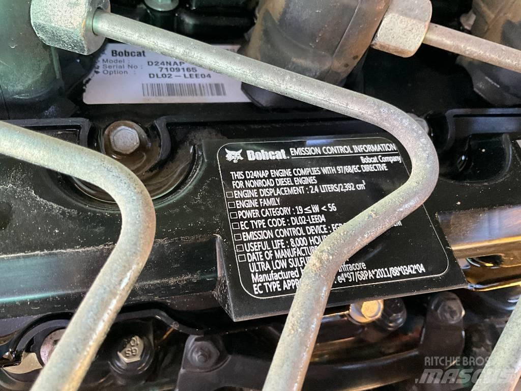 Bobcat E 57 W ホイール式油圧ショベル（パワーショベル・ユンボ・バックホー）