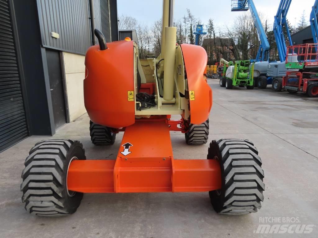 JLG 450 AJ ブームリフト　屈伸型