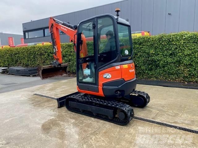 Kubota U 27-4 ミニ油圧ショベル 7t以下（ミニユンボ・ミニディガー）