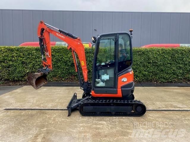 Kubota U 27-4 ミニ油圧ショベル 7t以下（ミニユンボ・ミニディガー）