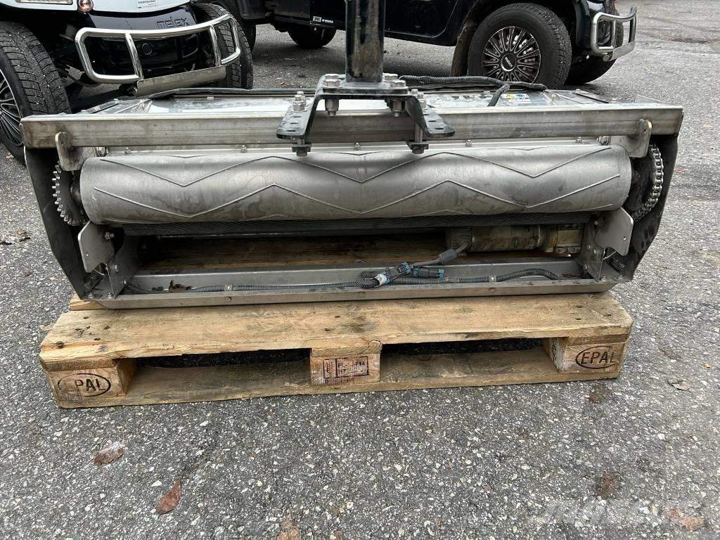 Ventrac SA250 グリッター