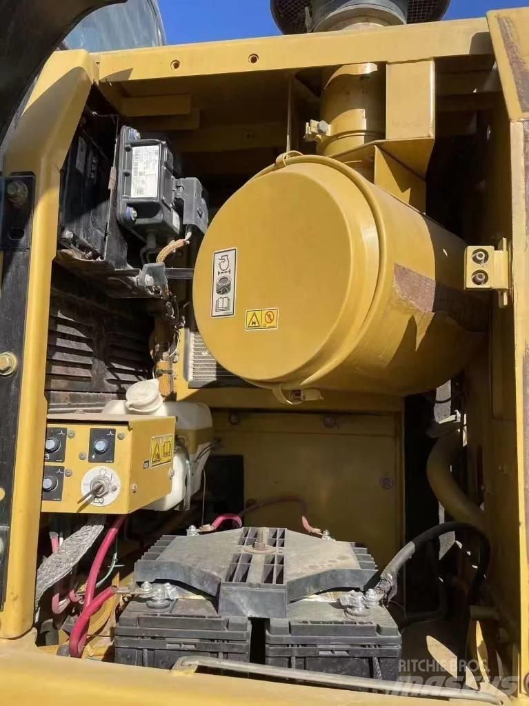 CAT 329 D2 大型油圧ショベル12t以上（パワーショベル・ユンボ）