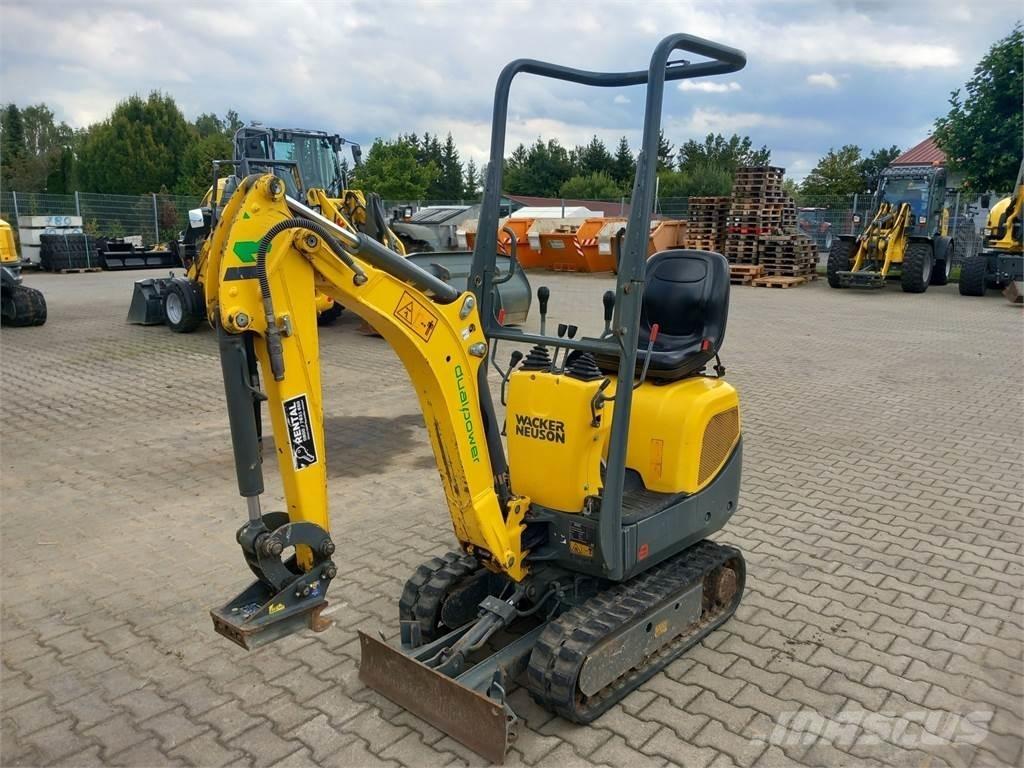 Wacker Neuson 803 大型油圧ショベル12t以上（パワーショベル・ユンボ）