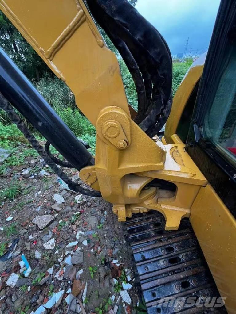 CAT 305 C CR ミニ油圧ショベル 7t以下（ミニユンボ・ミニディガー）