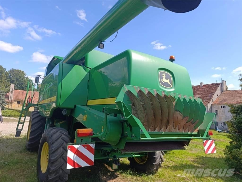 John Deere W650 コンバイン