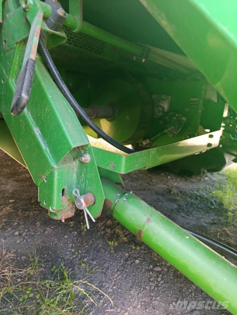 John Deere W650 コンバイン