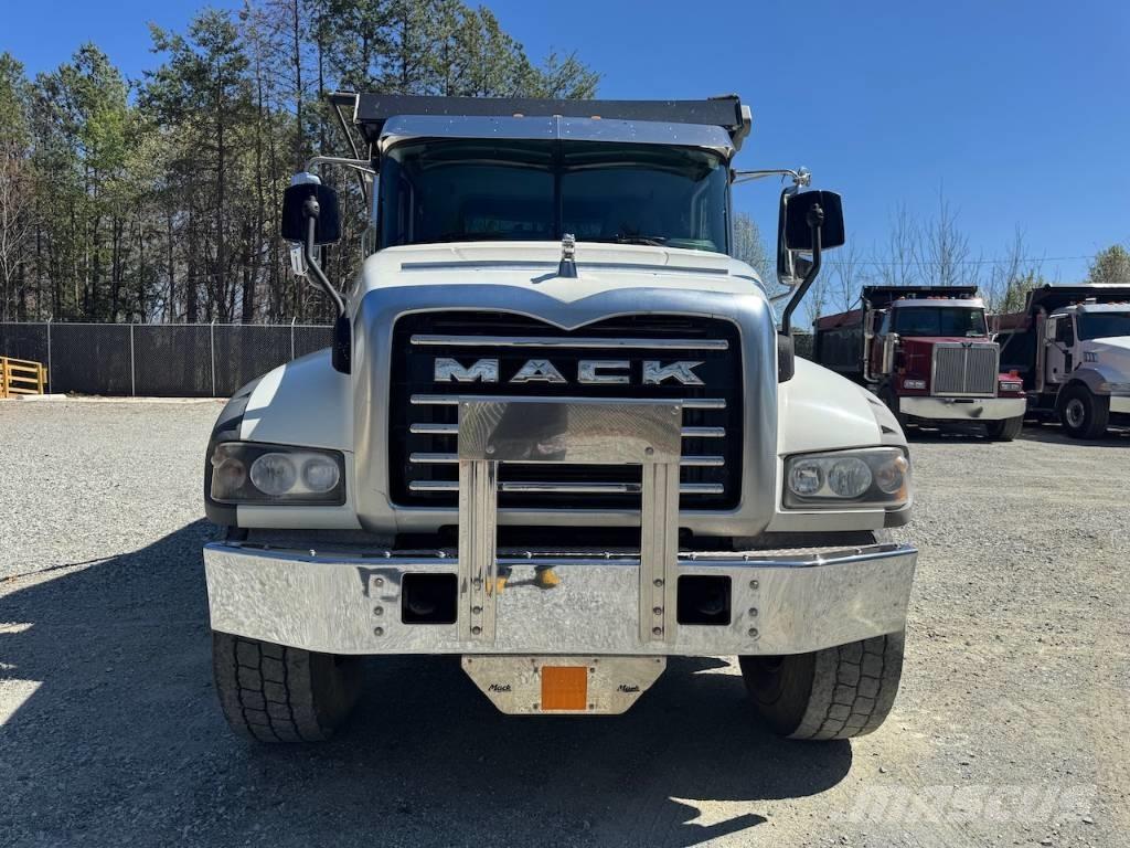 Mack Granite GU 433 ダンプ