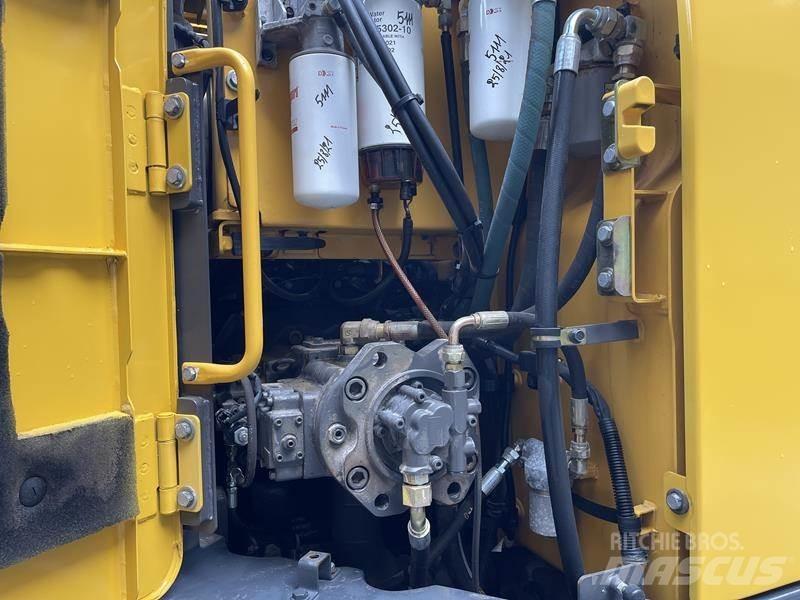 Volvo ECR 235 DL 大型油圧ショベル12t以上（パワーショベル・ユンボ）