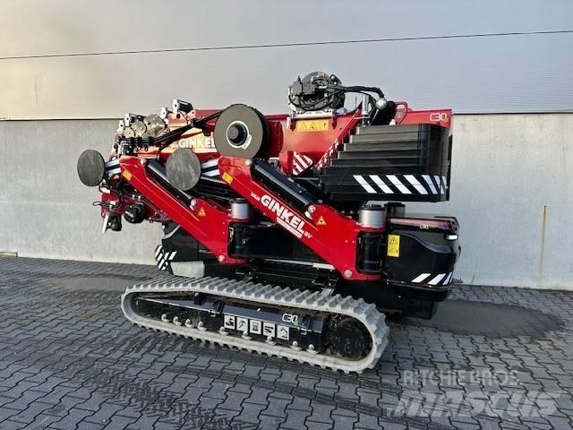 Hoeflon C30e ミニクレーン