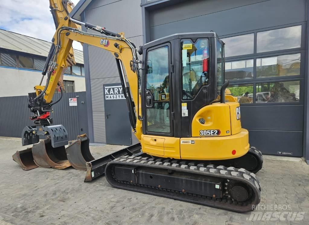 CAT 305E2 ミニ油圧ショベル 7t以下（ミニユンボ・ミニディガー）