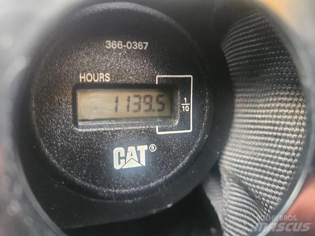 CAT 305E2 ミニ油圧ショベル 7t以下（ミニユンボ・ミニディガー）
