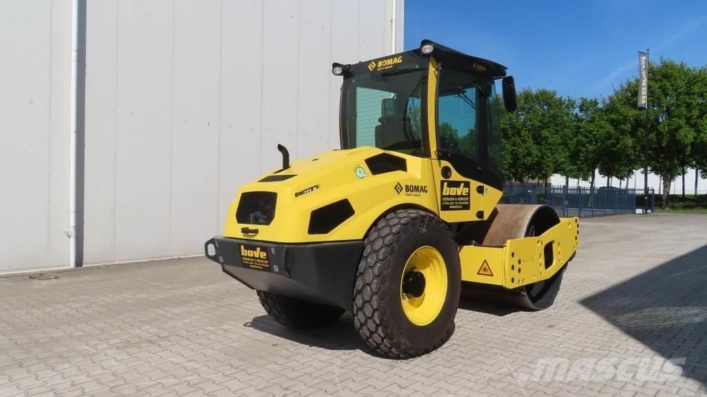 Bomag BW177 D-5 振動ローラ