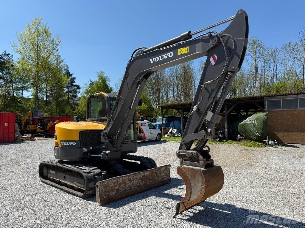 Volvo ECR88D 中型油圧ショベル 7ｔ-12ｔ（ユンボ・パワーショベル・バックホー）