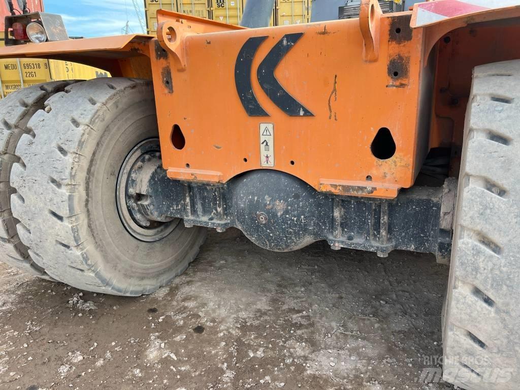 Kalmar DRF 450-60 S5 リーチスタッカー