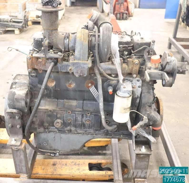 Huddig 1160 エンジン