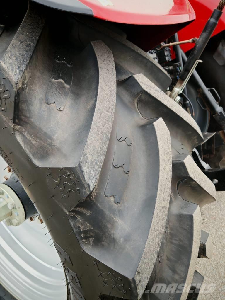 Case IH Puma 240 CVX トラクター