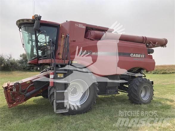 Case IH 8240 コンバイン