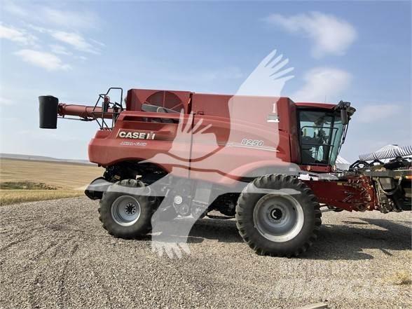 Case IH 8250 コンバイン