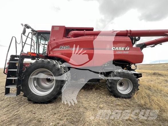 Case IH 8250 コンバイン