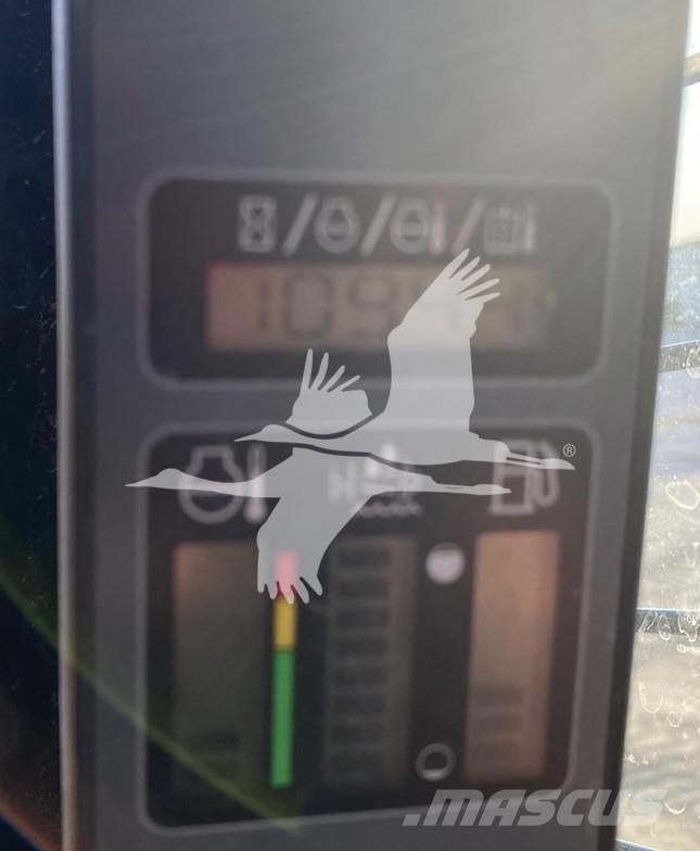 CASE TR340 スキッドステアローダー