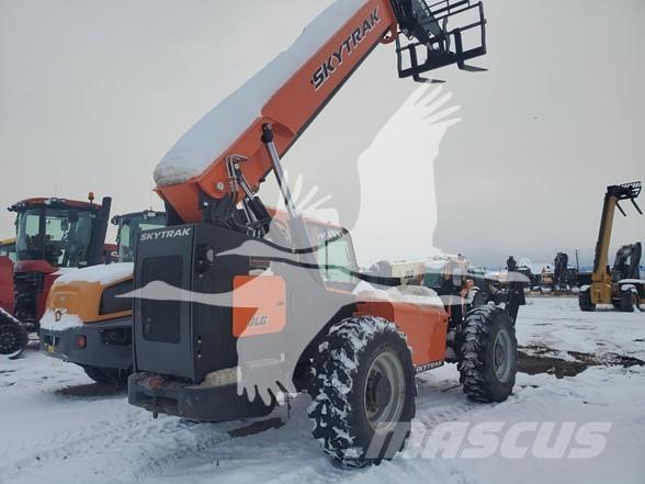 SkyTrak 10054 テレスコーピックハンドラー