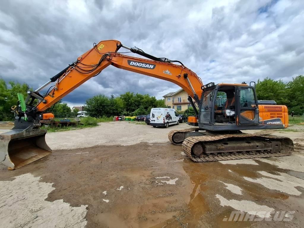 Doosan DX 225 LC-5 大型油圧ショベル12t以上（パワーショベル・ユンボ）