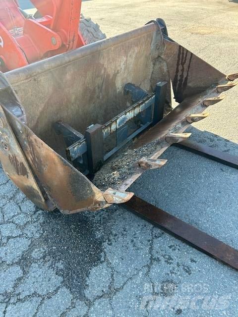 Kubota R 082 ホイールローダー・タイヤショベル